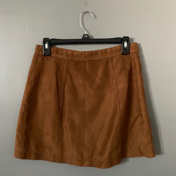 Hollister suede skirt - Picture 2 of 2